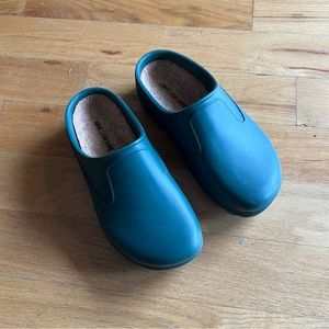 Aime Leon Dore Garden Clogs Green Size 7.5